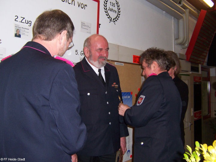 Verleihung des Deutsches Feuerwehr-Ehrenkreunzes in Gold