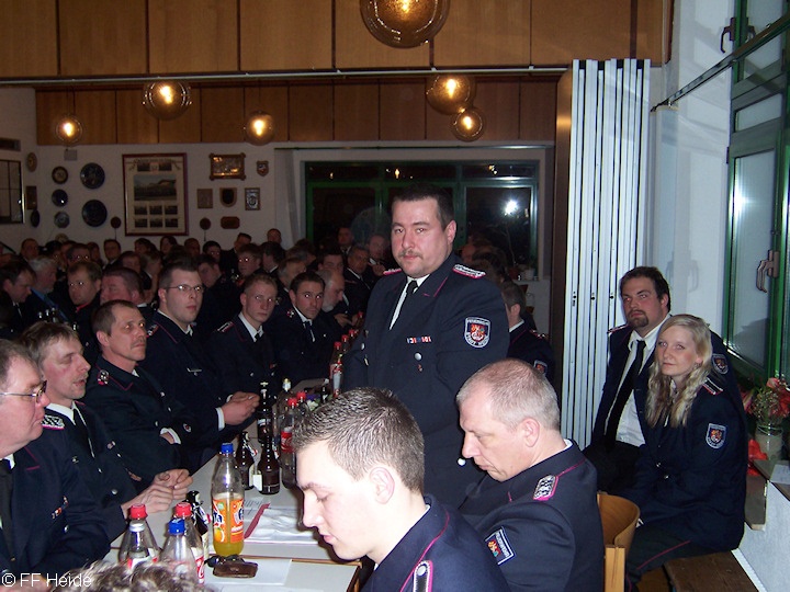 Der Gruppenfhrer BM Guido Brandt berichtet ber eine/n Anwärter/in