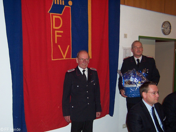 30 Jahre Zugehörigkeit zur Feuerwehr - Ernst Kraczewski