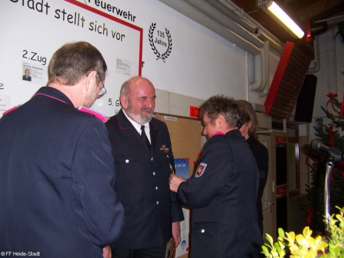 Deutsches Feuerwehr-Ehrenkreuz in Gold