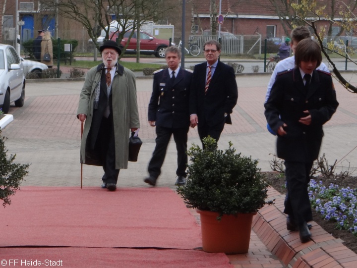 H. Schulz, Kreisbrandmeister und K. Jasper