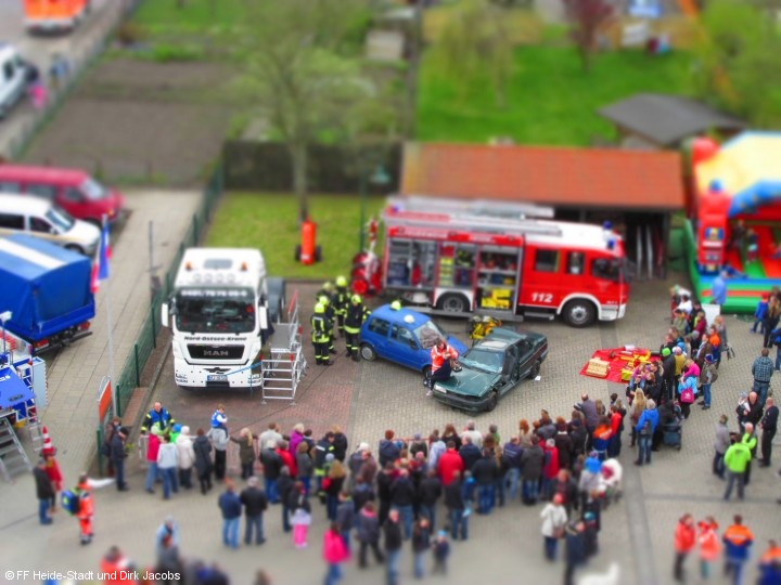 Ein Zuschauermagnet - der Verkehrsunfall!