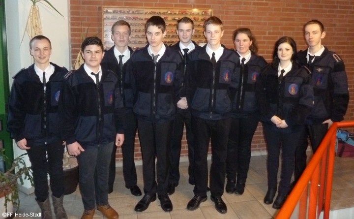 v.l.n.r : Tabea Stier, Adar Besler, Lorenz Stäker, Merlind Selmanay, Florian Reek, Philip Berg, Vanessa Carstens, Kyra Seiler und Jannik Möller