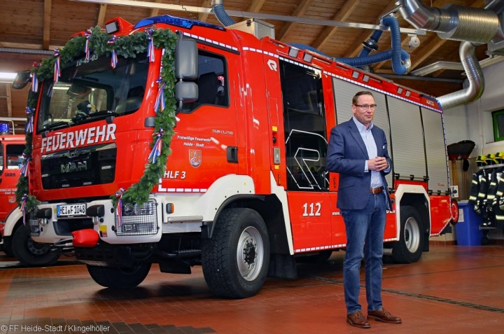 Ulf Stecher begrüßt alle Anwesenden