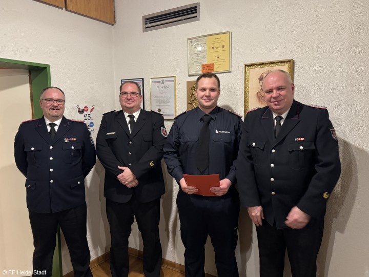 Beförderung Oberlöschmeister zum Hauptlöschmeister***