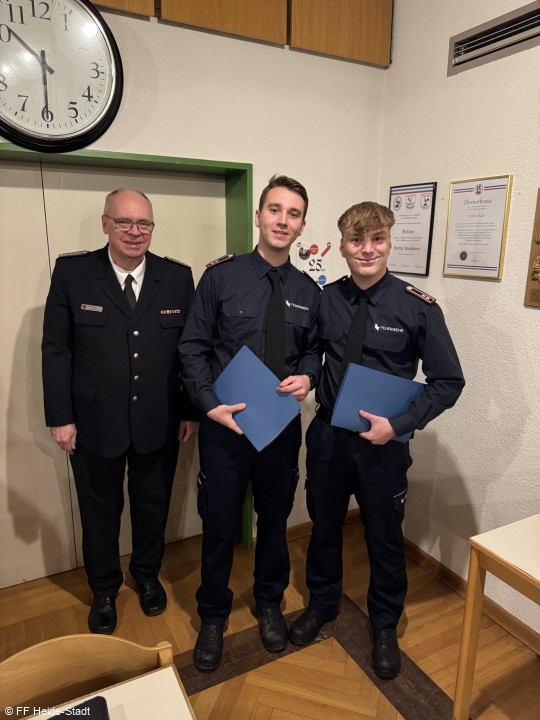 Beförderung Hauptfeuerwehrmann** zu Hauptfeuerwehrmann*** - Tom Baumöller & Dustin Dreßler