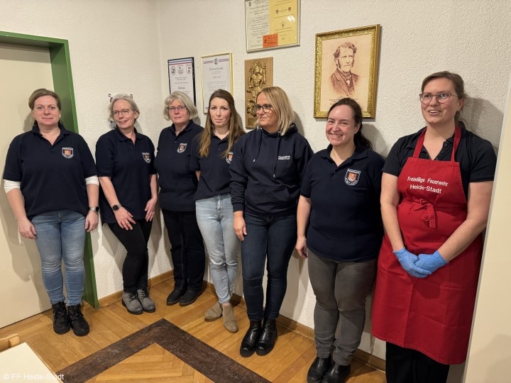 Unsere starke Verwaltungsabteilung an dem Abend hat sich hervorragend um das Wohl aller gekümmert!