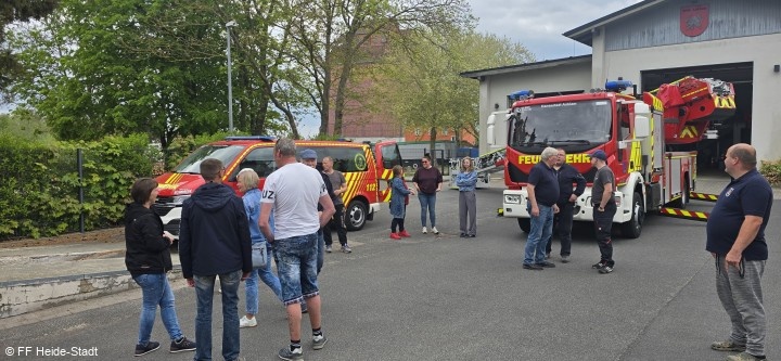 Rundgang und Vorstellung der Wehr