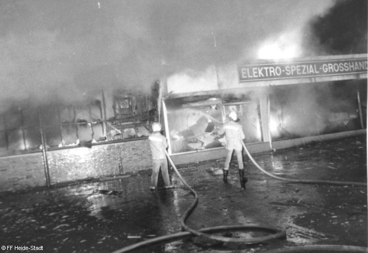 1986 - Großfeuer im Elektrogroßhandel Fegro