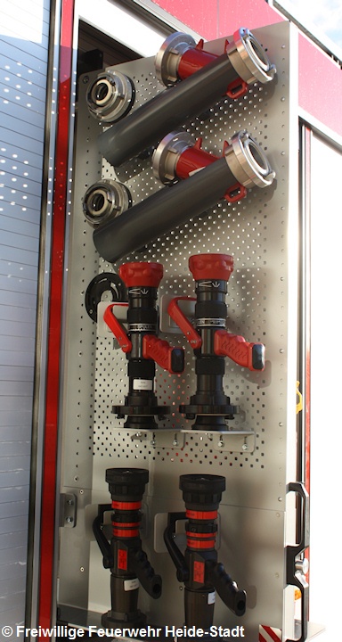  2. HLF 20 Strahlrohrhalter